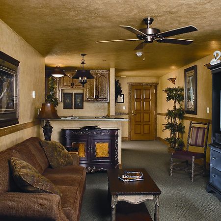 The Keeter Center At College Of The Ozarks Apartamento Hollister Exterior foto